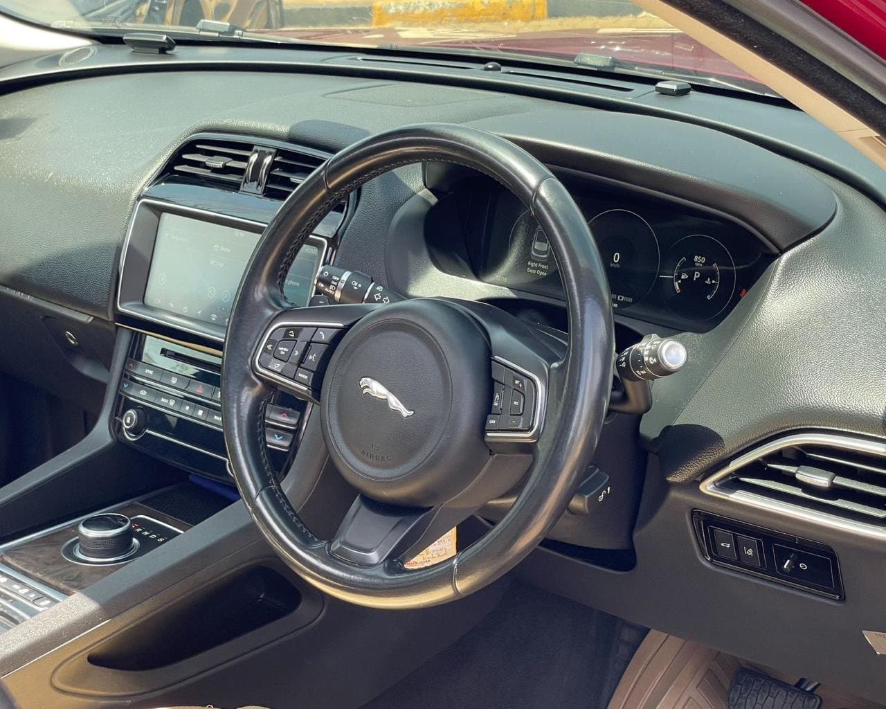 2016 Jaguar F-Pace 20d thumbnail 7