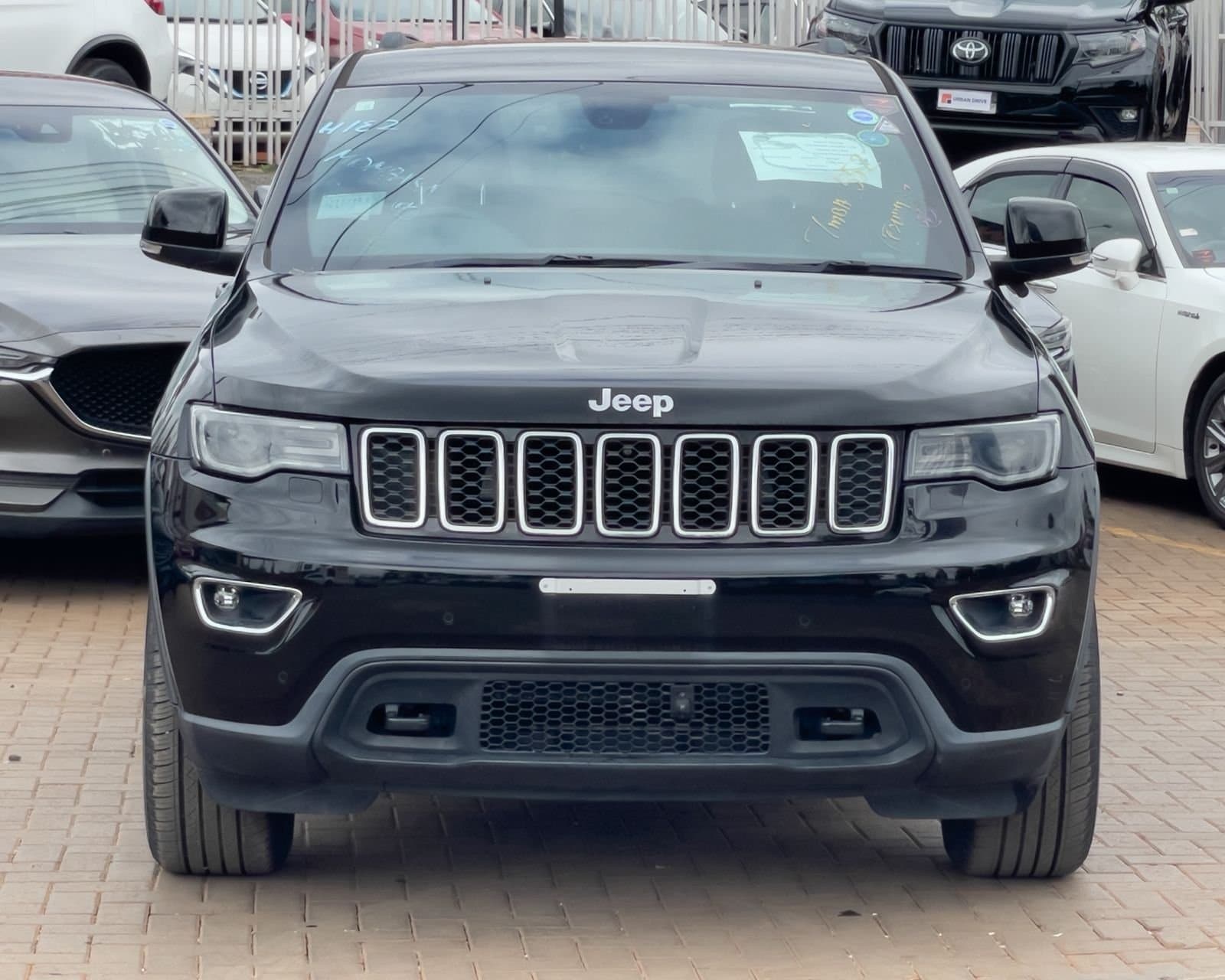 2018 JEEP GRAND CHEROKEE LAREDO 4X4 thumbnail 2