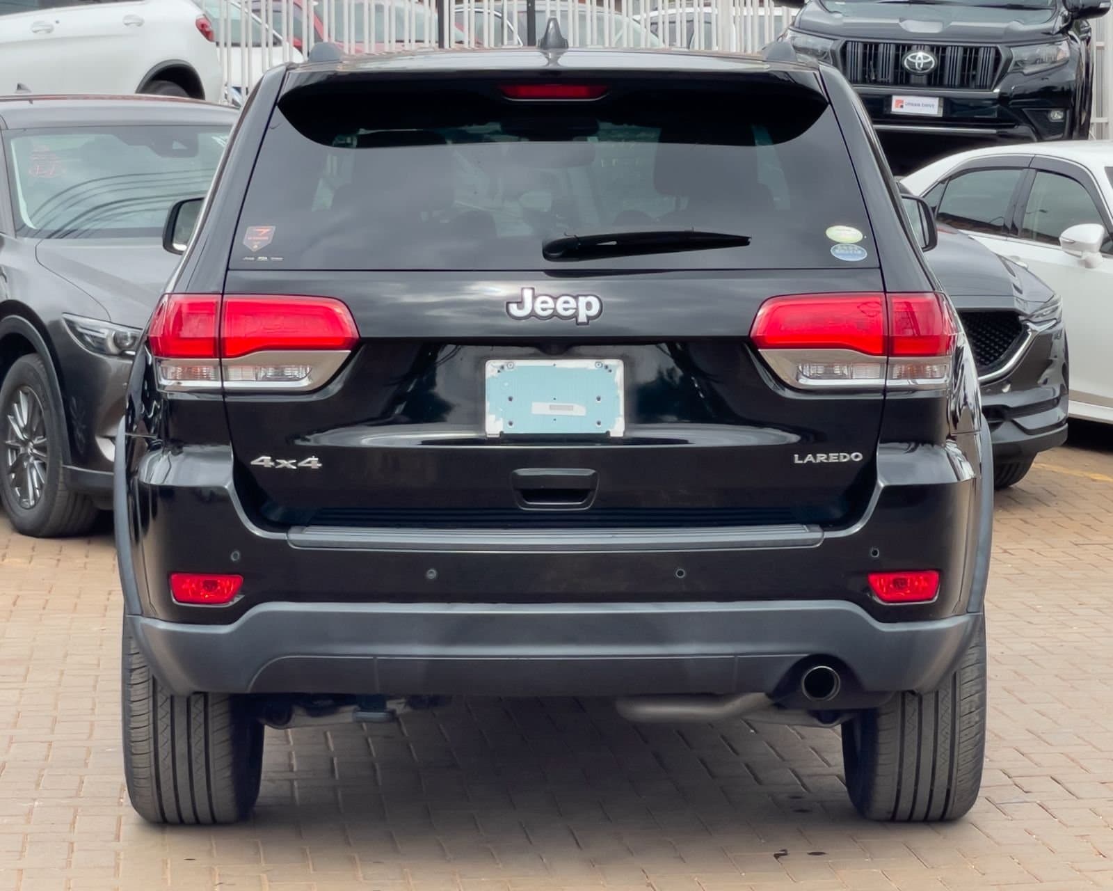 2018 JEEP GRAND CHEROKEE LAREDO 4X4 thumbnail 5
