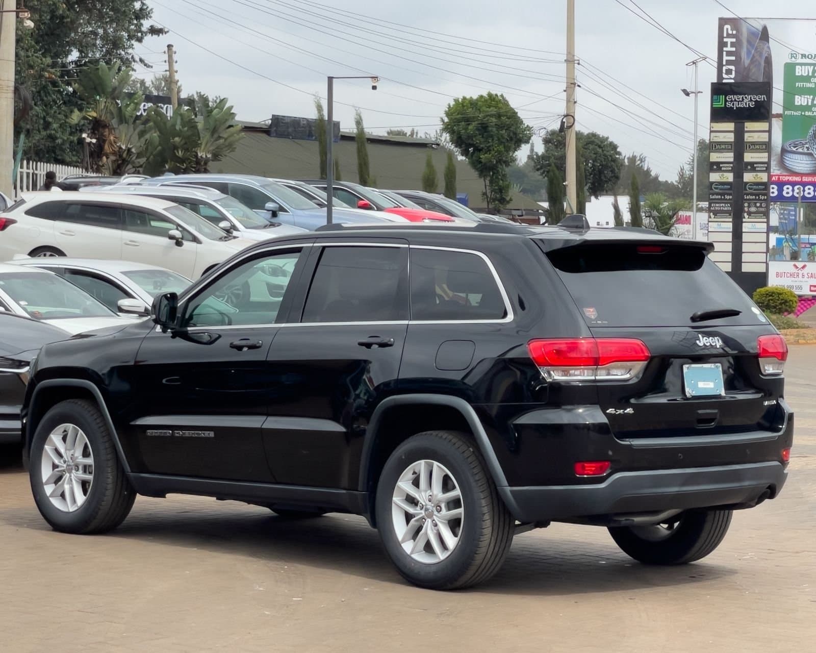 2018 JEEP GRAND CHEROKEE LAREDO 4X4 thumbnail 6