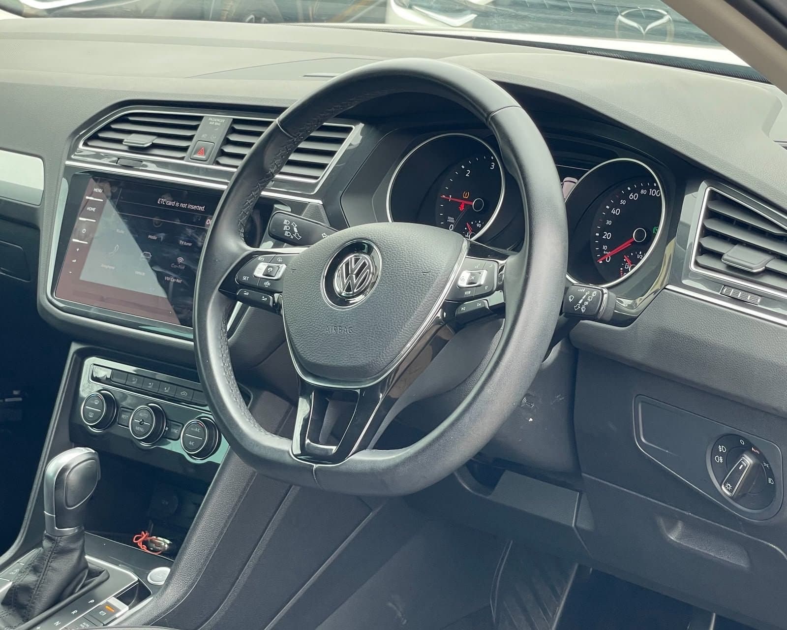 2018 VOLKSWAGEN TIGUAN thumbnail 8