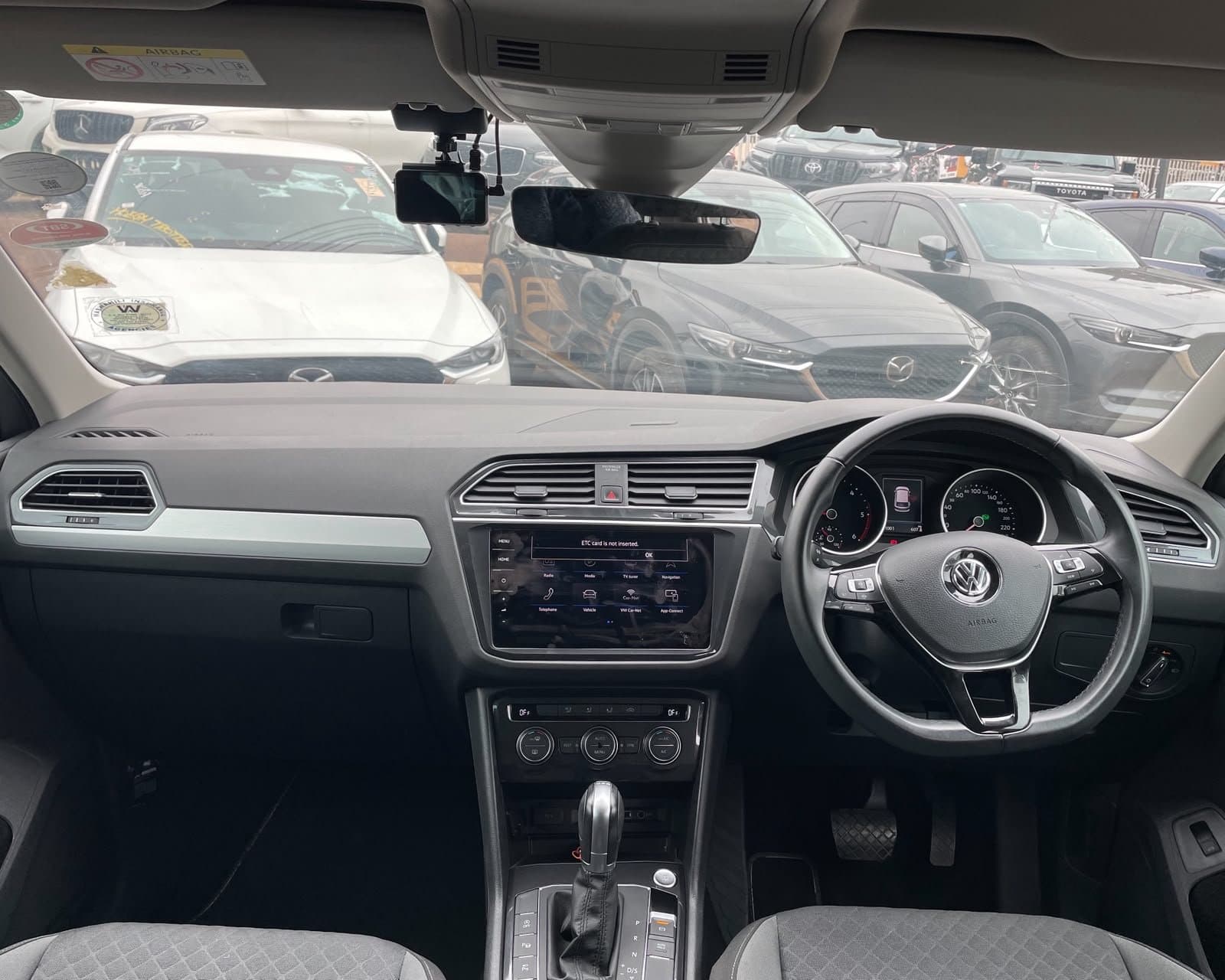 2018 VOLKSWAGEN TIGUAN thumbnail 10