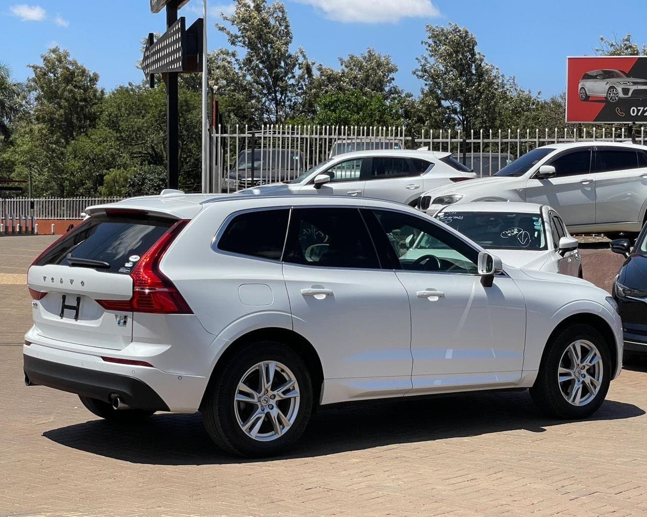 2018 VOLVO XC60 D4 thumbnail 4