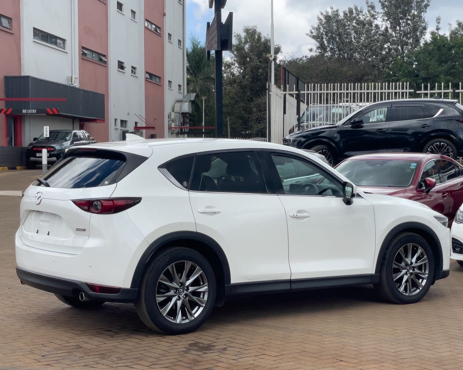 2019 MAZDA CX-5 EXCLUSIVE thumbnail 4
