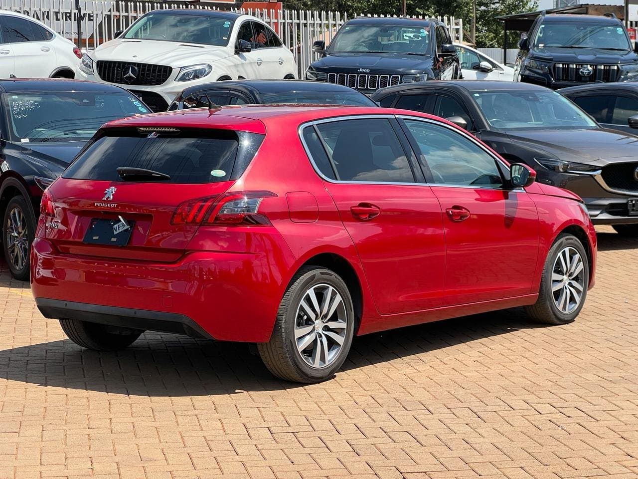 2019 PEUGEOT 308 thumbnail 4