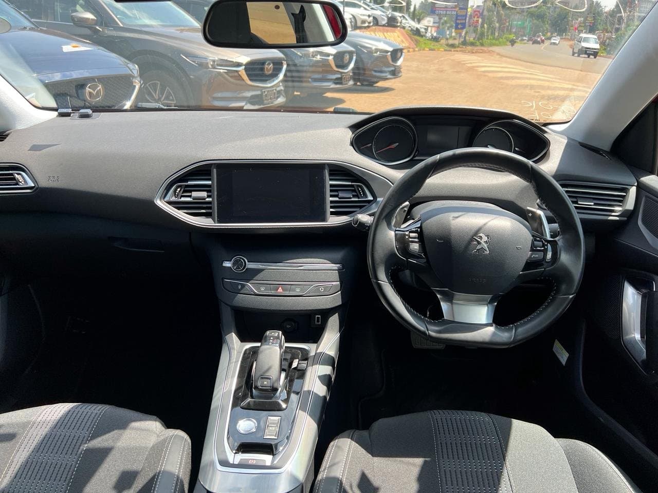 2019 PEUGEOT 308 thumbnail 10