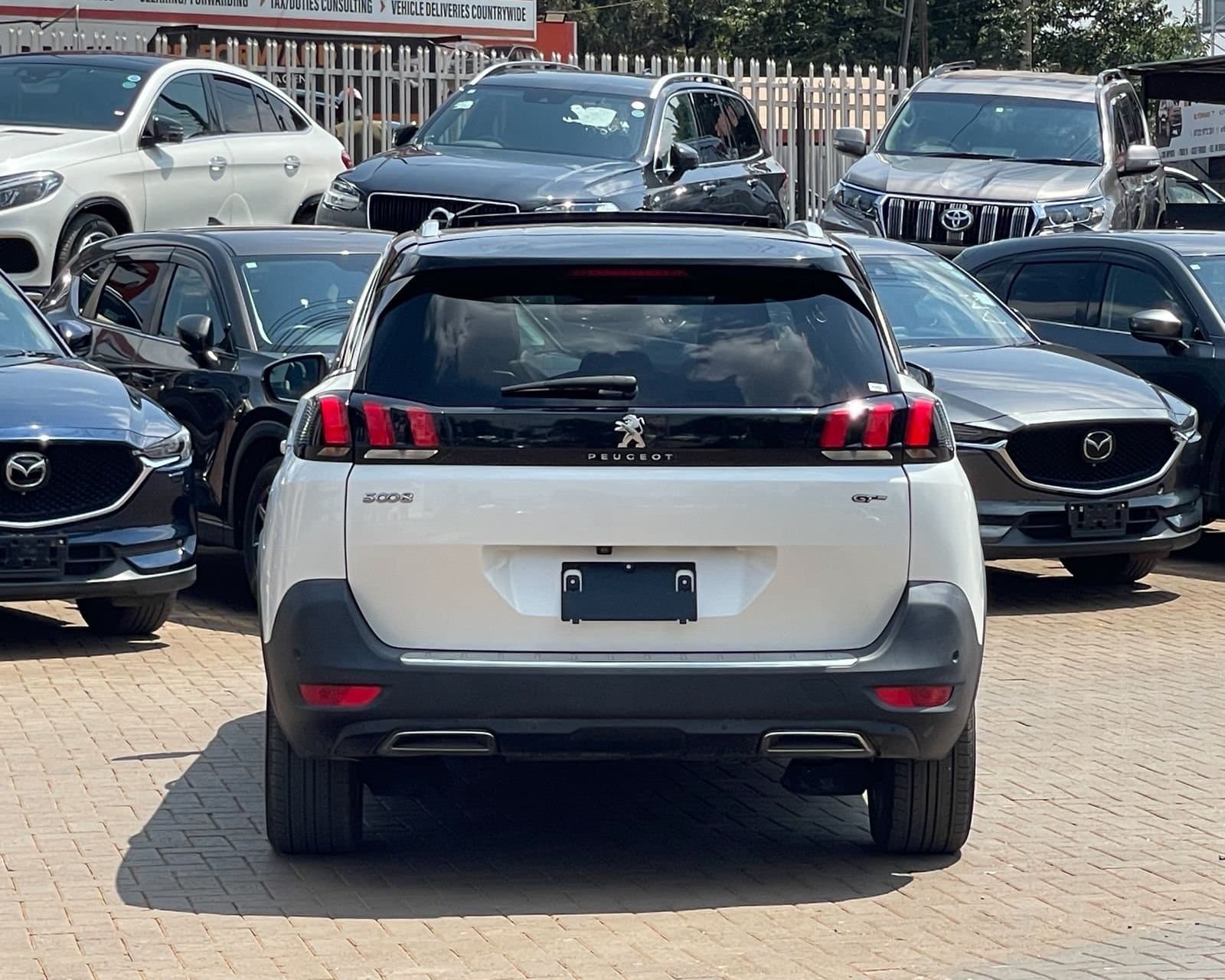 2019 PEUGEOT 5008 GT-LINE thumbnail 5
