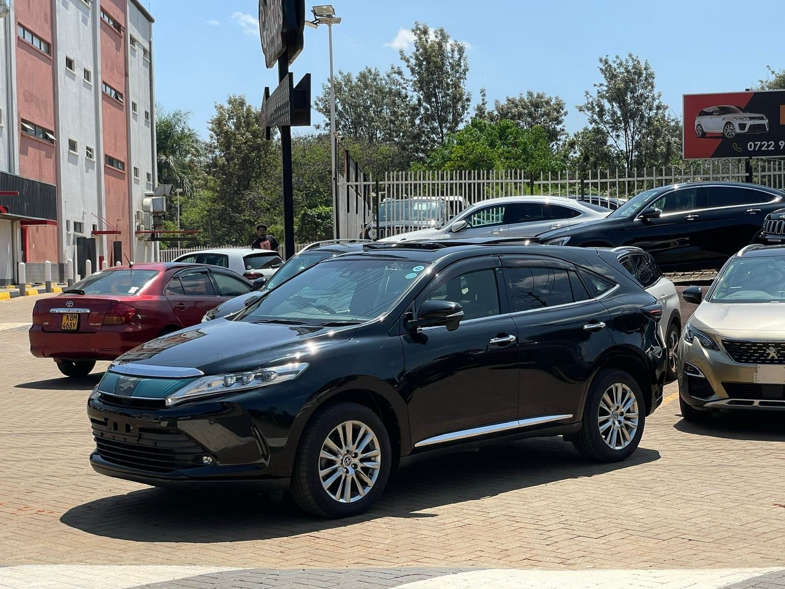 2019 TOYOTA HARRIER thumbnail 3