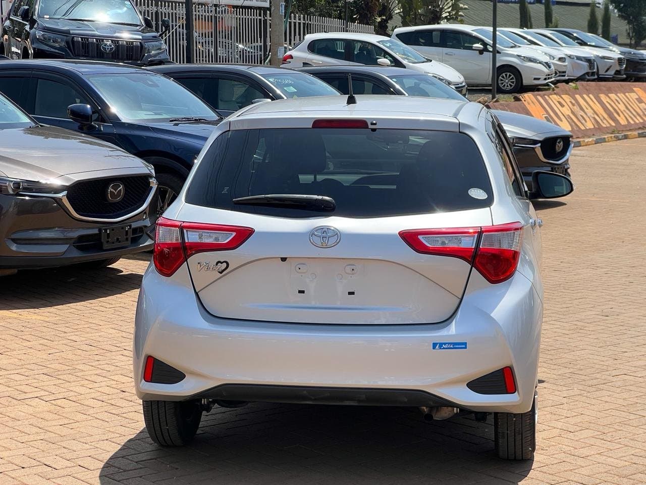2019 TOYOTA VITZ thumbnail 5