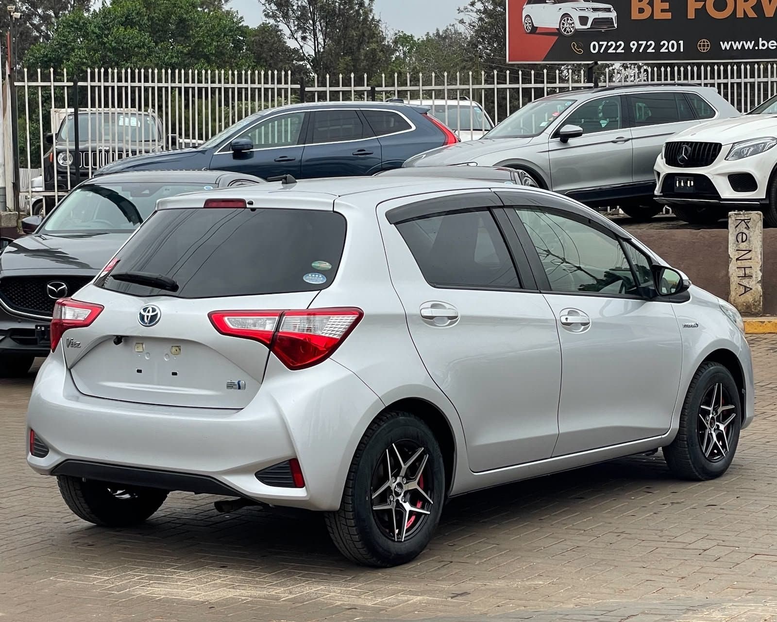 2019 TOYOTA VITZ thumbnail 4