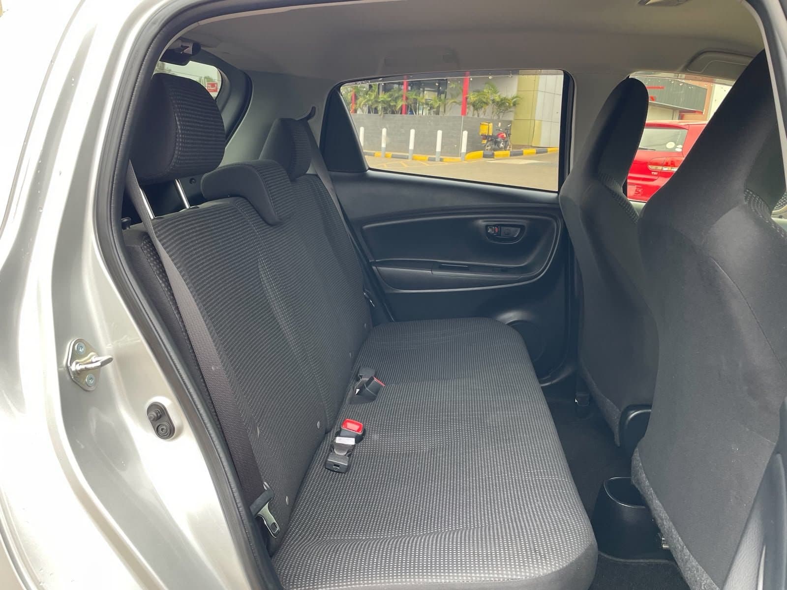 2019 TOYOTA VITZ thumbnail 9