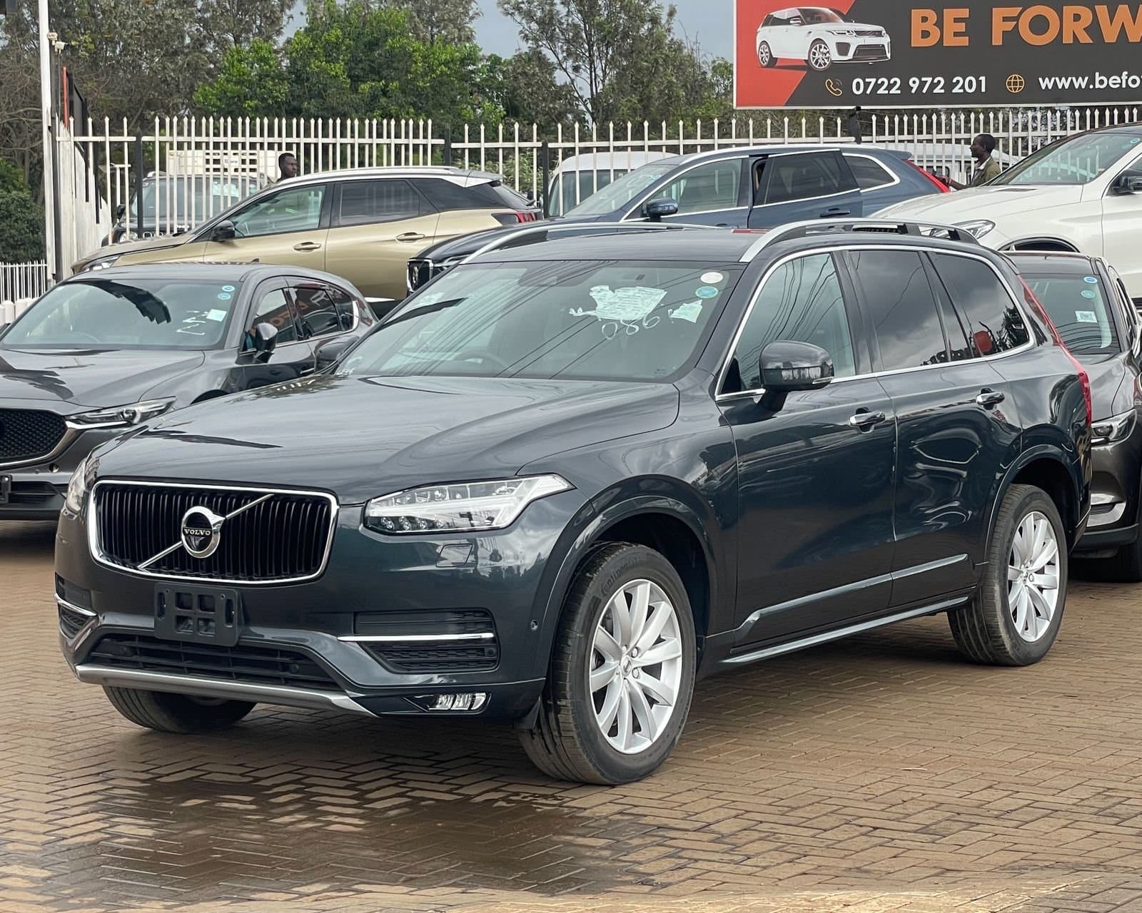 2019 VOLVO XC90 T5 MOMENTUM thumbnail 3