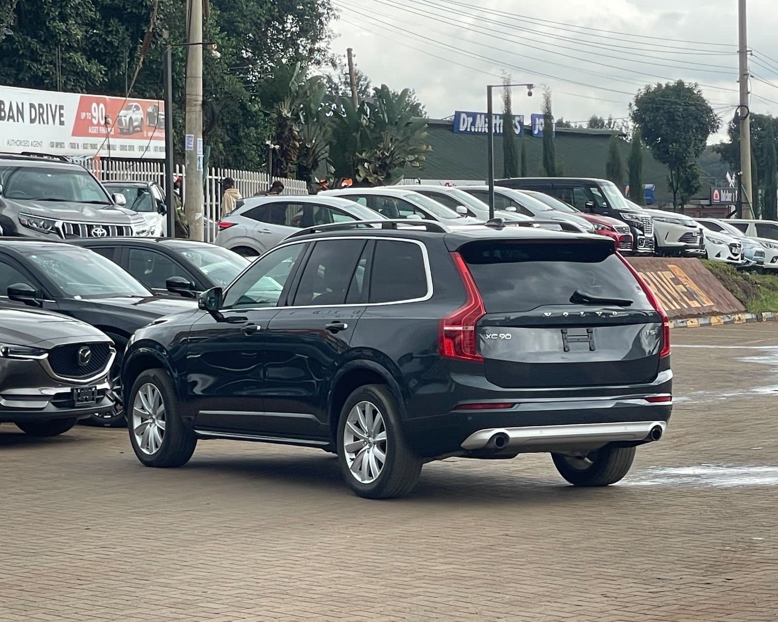 2019 VOLVO XC90 T5 MOMENTUM thumbnail 6