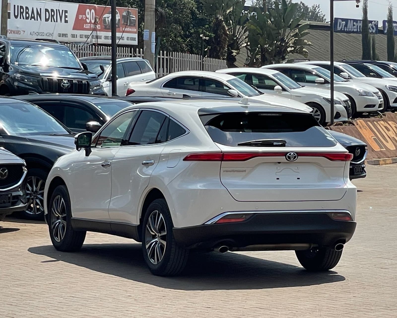 2020 TOYOTA HARRIER thumbnail 6