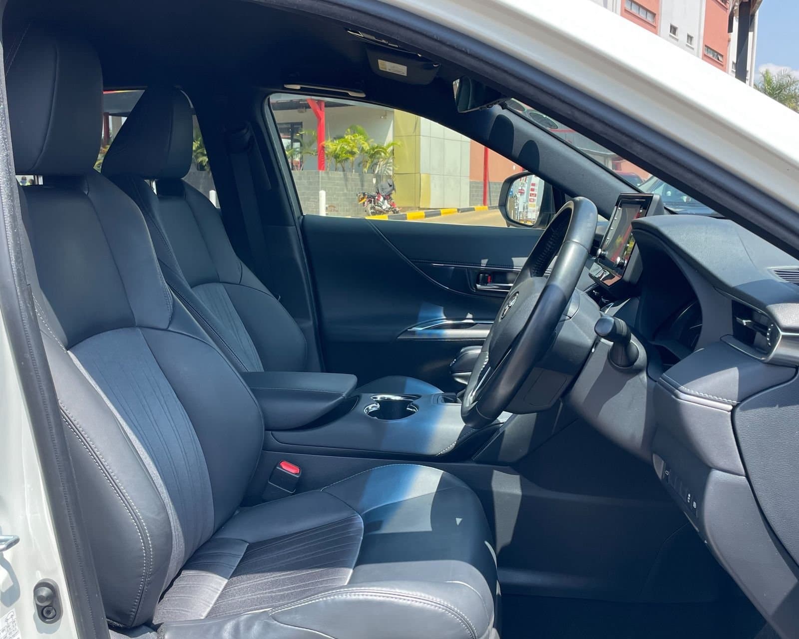 2020 TOYOTA HARRIER thumbnail 7