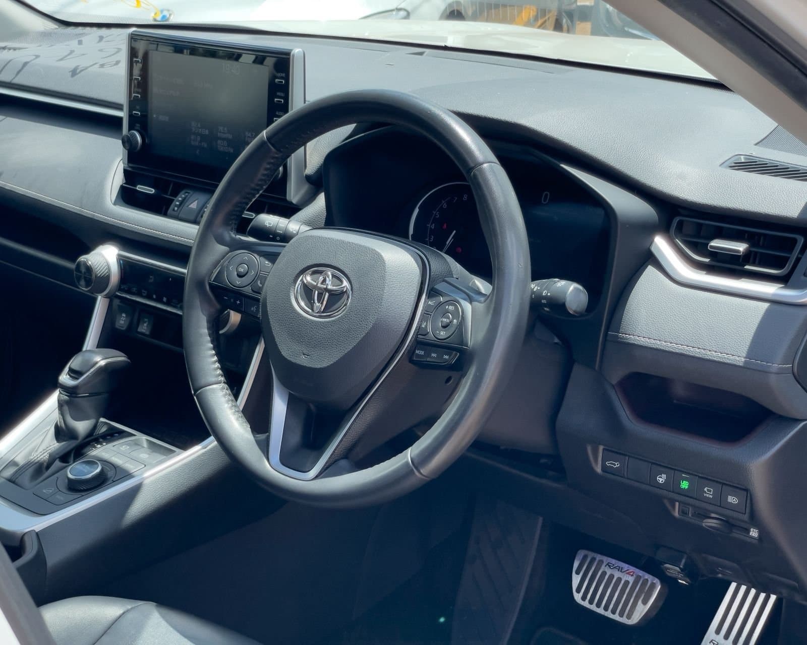 2020 TOYOTA RAV-4 thumbnail 8